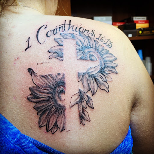 Tattoo Shop «Doc Rivers Electric Tattoo», reviews and photos, 66 1/2 Worrall Ave, Poughkeepsie, NY 12603, USA