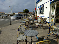 Atmosphère du Restaurant de fruits de mer La Gaîeté à Saint-Pierre-d'Oléron - n°18