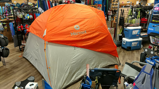 Sporting Goods Store «Erehwon Mountain Outfitter», reviews and photos, 2585 Waukegan Rd, Bannockburn, IL 60015, USA