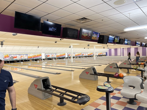 Bowling Alley «T-Bowl Lanes Inc», reviews and photos, 300 Preakness Shopping Center, Wayne, NJ 07470, USA