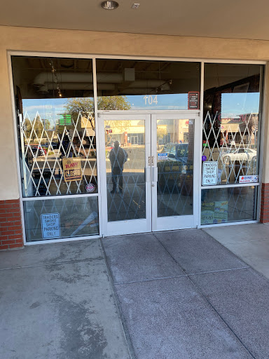 Herb Shop «Traders Smoke Shop», reviews and photos, 14880 N Northsight Blvd #104, Scottsdale, AZ 85260, USA