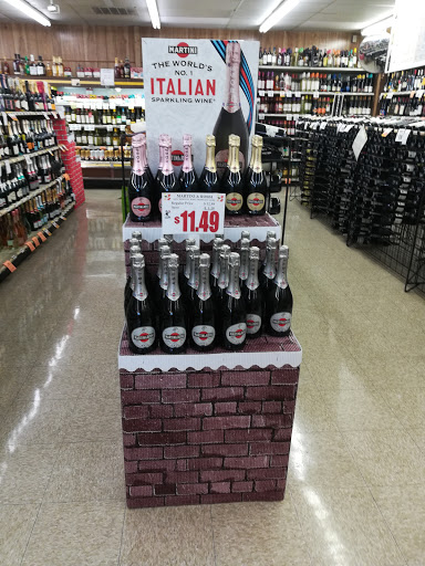 Liquor Store «Thrifty Discount Liquor & Wines #5», reviews and photos, 3101 W Bert Kouns Industrial Loop, Shreveport, LA 71118, USA