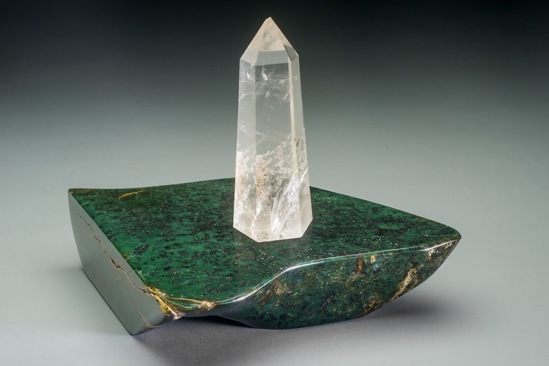 GeoRarities Fine Minerals Healing Crystals Slabs Lapidary Meteorites Sculptures Art Fossils