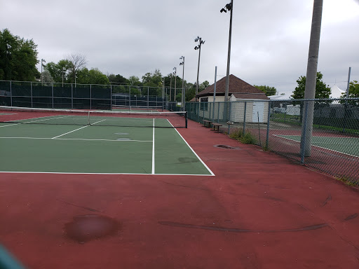 Club de Tennis Île-Bizard