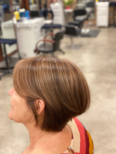 Hair Salon «The Upper Hand Salon: River Oaks», reviews and photos, 1905 Westheimer Rd, Houston, TX 77098, USA