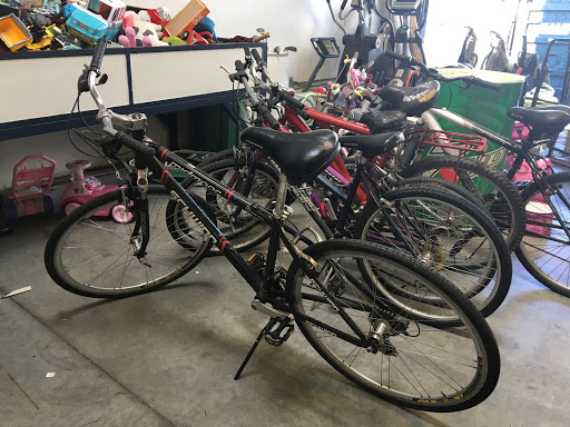 Thrift Store «Society of St. Vincent de Paul Long Beach Thrift Store», reviews and photos