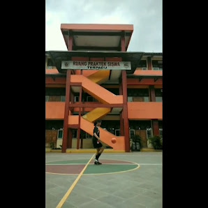 Video - SMK Negeri 2 Adiwerna