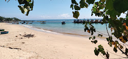 Photo de Phuoc  Thien Beach avec rivage droit, long