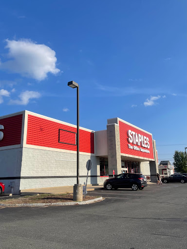 Office Supply Store «Staples», reviews and photos, 536 Lafayette Rd, Seabrook, NH 03874, USA