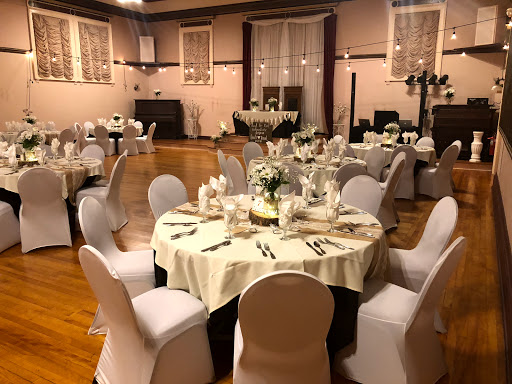 Mohegan Manor Restaurant And Banquet Facility image 1