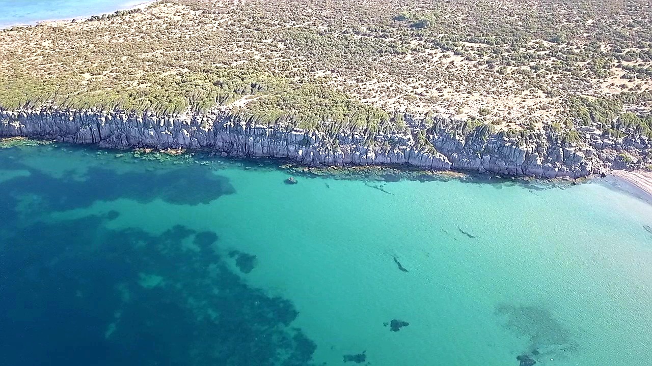 Paralia Tokmakia'in fotoğrafı çok temiz temizlik seviyesi ile