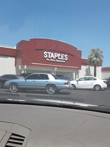 Office Supply Store «Staples», reviews and photos, 4350 W Camelback Rd, Glendale, AZ 85301, USA