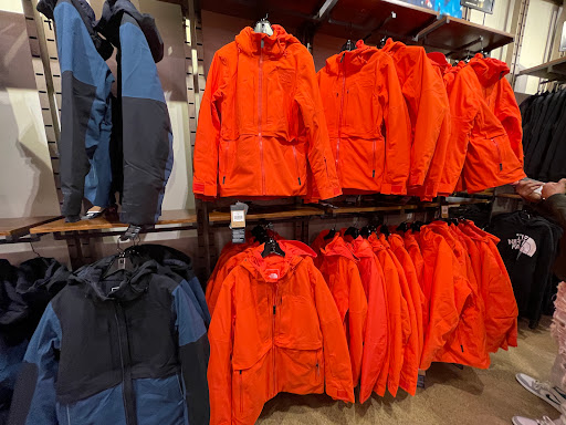 Clothing Store «The North Face Outlet», reviews and photos, 1201 Lighthouse Pl, Michigan City, IN 46360, USA