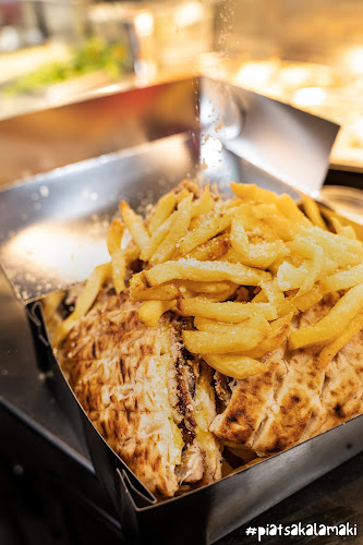 Πιάτσα Καλαμάκι Κυψέλη (Piatsa Burger Corner)