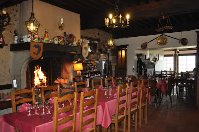 Auberge Du Coq Pérouges à Pérouges