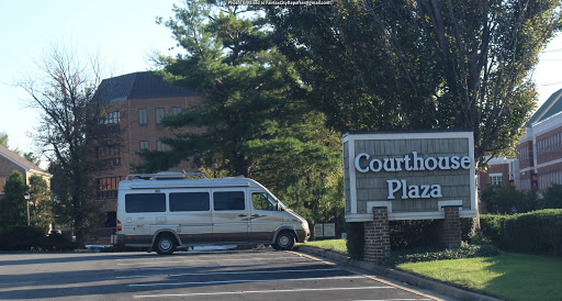 Shopping Mall «Courthouse Plaza Shopping Center», reviews and photos, 10382 Willard Way, Fairfax, VA 22030, USA