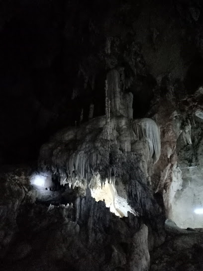 ถ้ำเขาเตาหม้อ Khao Tao Mo Cave