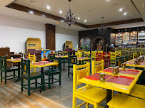 Atmosphère du Restaurant indien Dabbawalla à Cergy - n°1