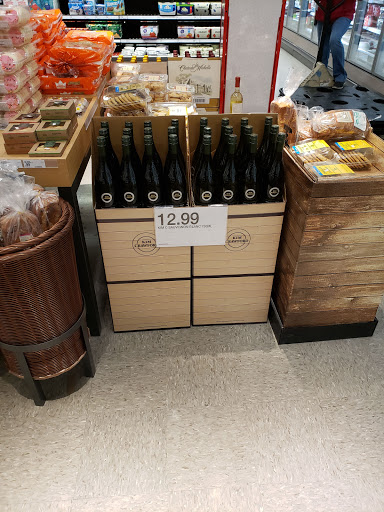 Department Store «Target», reviews and photos, 3601 N Barr St, Muncie, IN 47303, USA