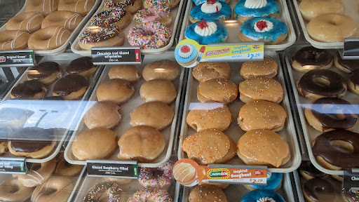 Bakery «Krispy Kreme Doughnuts», reviews and photos, 3703 Atlanta Hwy, Bogart, GA 30622, USA