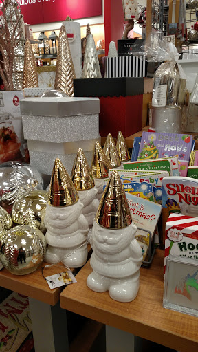 Department Store «T.J. Maxx», reviews and photos, 200 S Main St, West Lebanon, NH 03784, USA