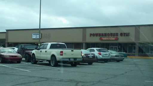 Gym «Powerhouse Gym», reviews and photos, 275 Dickson Plaza Dr, Dickson, TN 37055, USA