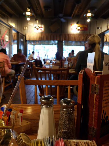 American Restaurant «Cracker Barrel Old Country Store», reviews and photos, 84 Adams Rd, Corbin, KY 40701, USA