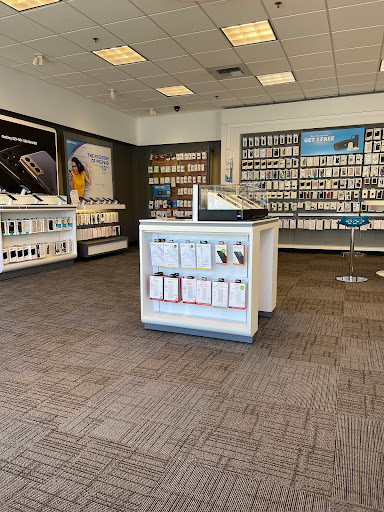 Cell Phone Store «AT&T», reviews and photos, 6150 E Lake Sammamish Pkwy SE, Issaquah, WA 98029, USA