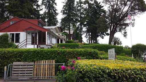 Grocery Store «Indianola Country Store & Deli», reviews and photos, 9175 NE Shore Dr, Indianola, WA 98342, USA