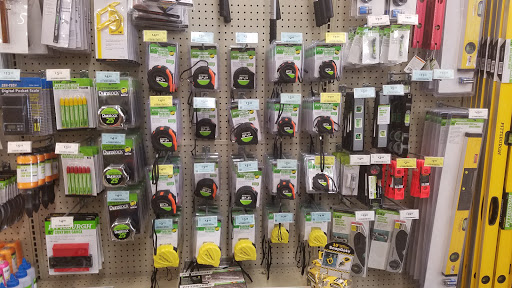 Hardware Store «Harbor Freight Tools», reviews and photos, 2418 Commercial Way, Spring Hill, FL 34606, USA