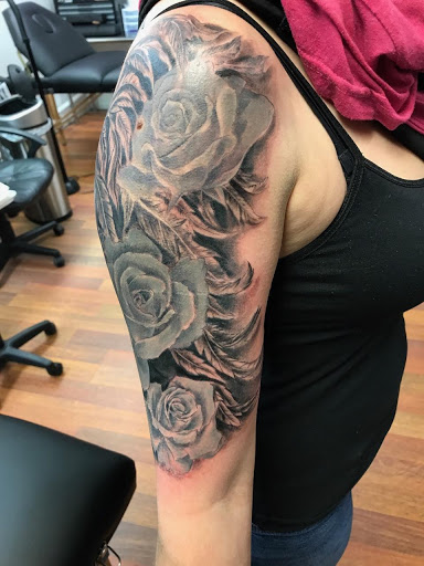 Tattoo Shop «mystic ink tattoos», reviews and photos, 715 N Ewing St, Seymour, IN 47274, USA