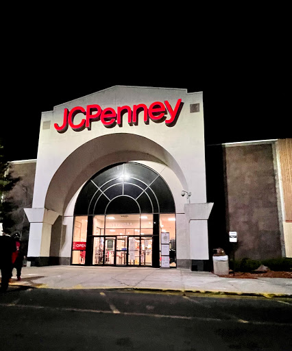 Shopping Mall «Holyoke Mall», reviews and photos, 50 Holyoke St, Holyoke, MA 01040, USA