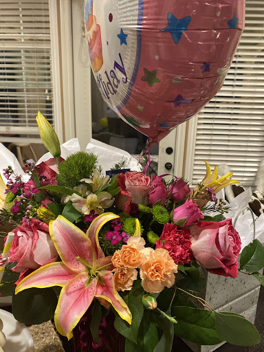 Florist «AAA Florist», reviews and photos, 1277 W 6th St, Corona, CA 92882, USA