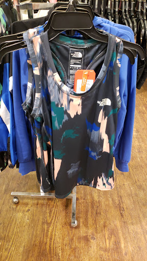 Department Store «Von Maur», reviews and photos, 4444 1st Ave NE, Cedar Rapids, IA 52402, USA