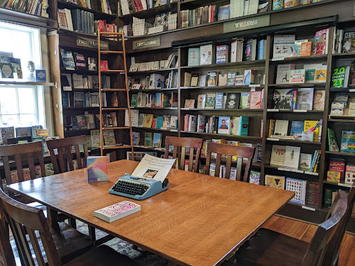 Book Store «River Lights Bookstore», reviews and photos, 1098 Main St, Dubuque, IA 52001, USA