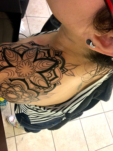 Find tattoo crown ideas for your next unique tattoo in El Paso at Santa Rosa Tattoo Studio