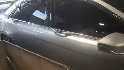 Auto Body Shop «Bi County Auto Body Inc», reviews and photos, 400 E Main St, Smithtown, NY 11787, USA