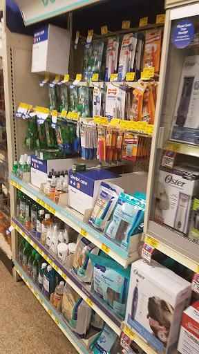 Pet Supply Store «PetSmart», reviews and photos, 1521 Golden Gate Plaza, Mayfield Heights, OH 44124, USA