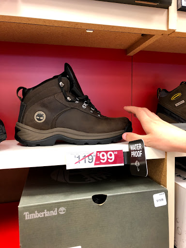 Shoe Store «Famous Footwear», reviews and photos, 3883 Mexico Rd, St Charles, MO 63303, USA