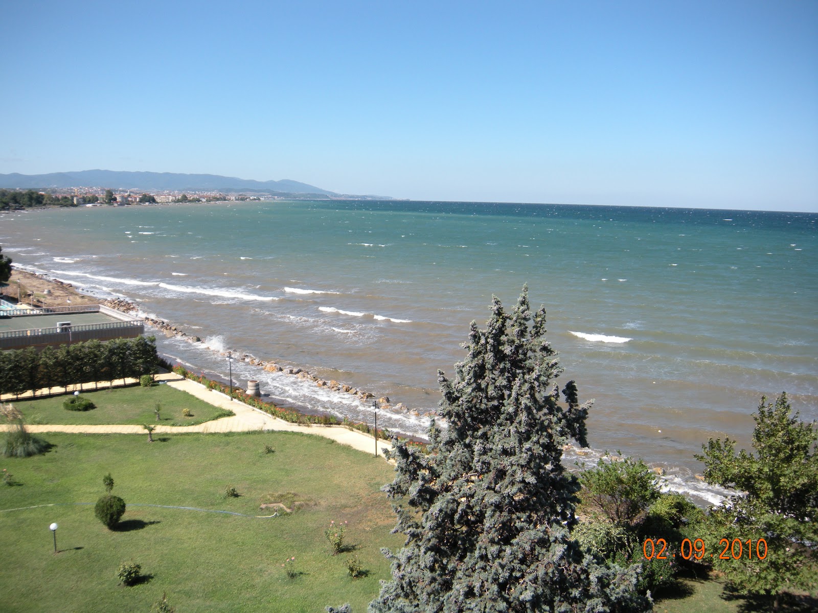 Foto av Aydinkent beach II med medium nivå av renlighet