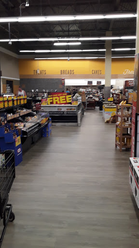 Grocery Store «Jewel-Osco», reviews and photos, 13200 Village Green Dr, Huntley, IL 60142, USA