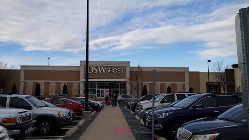 Shoe Store «DSW Designer Shoe Warehouse», reviews and photos, 95 NJ-23, Wayne, NJ 07470, USA