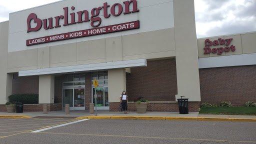 Clothing Store «Burlington Coat Factory», reviews and photos, 2035 S Robert St, West St Paul, MN 55118, USA