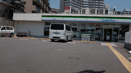 ファミリーマート 神戸湊町店