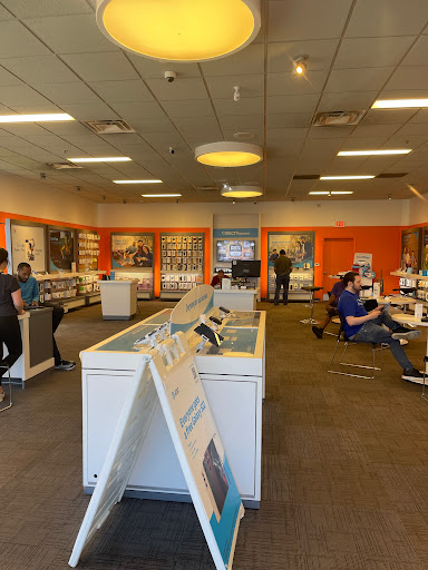 Cell Phone Store «AT&T Authorized Retailer - Hurstbourne Pkwy», reviews and photos, 1890 S Hurstbourne Pkwy Ste 1, Louisville, KY 40220, USA