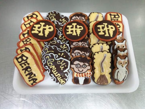 Panadería y Pastelería Peluchito