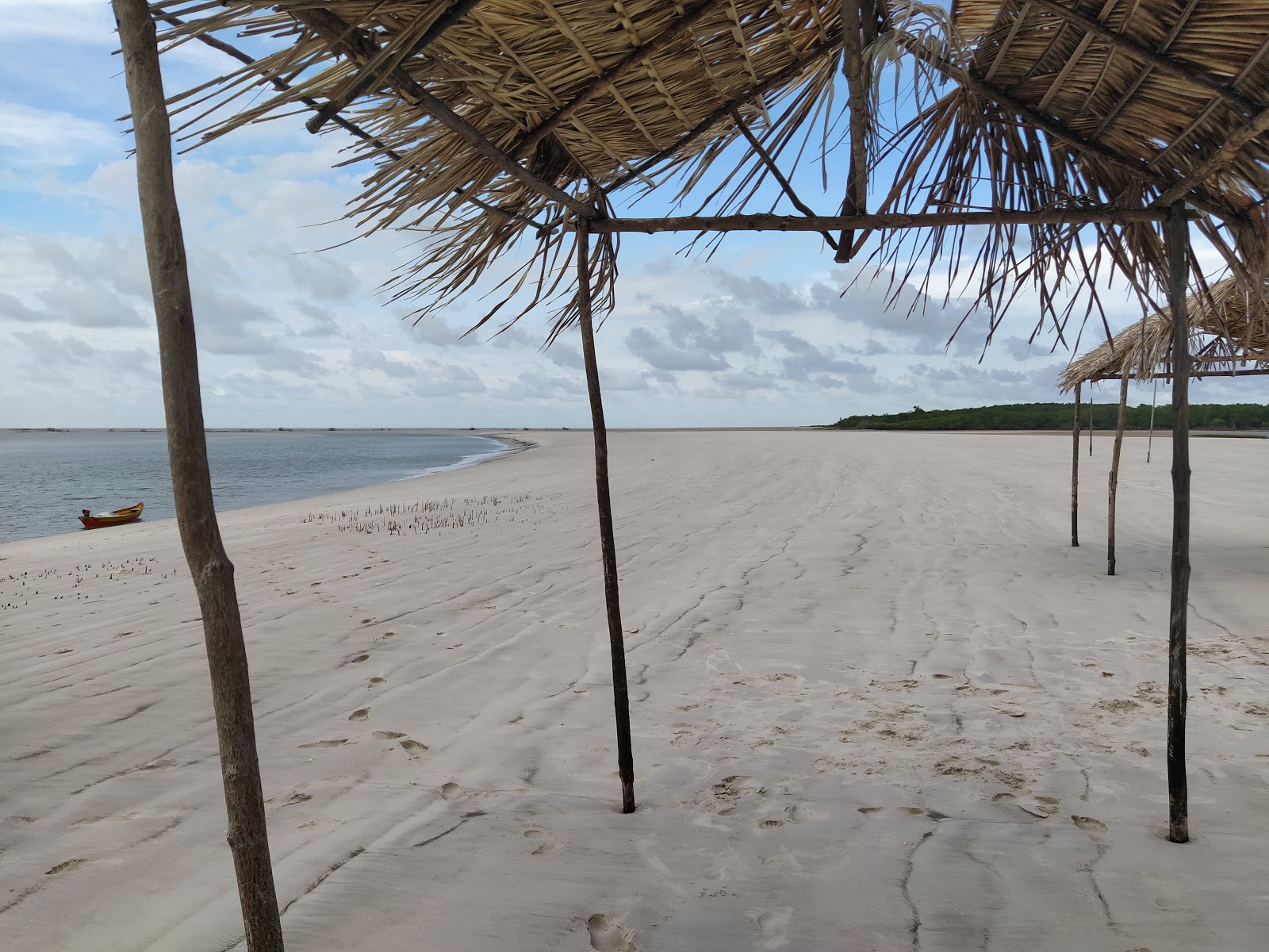 Foto de Playa Lembe con playa amplia