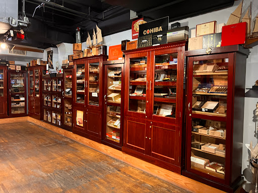 Cigar Shop «Beach Cigars», reviews and photos, 17 S Fort Lauderdale Beach Blvd #208, Fort Lauderdale, FL 33316, USA