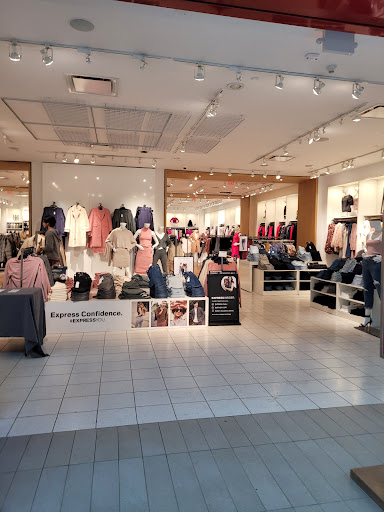 Shopping Mall «Menlo Park Mall», reviews and photos, 55 Parsonage Rd, Edison, NJ 08837, USA