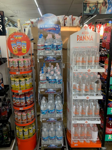 Liquor Store «Telegraph Liquor Store», reviews and photos, 11063 Telegraph Rd, Taylor, MI 48180, USA